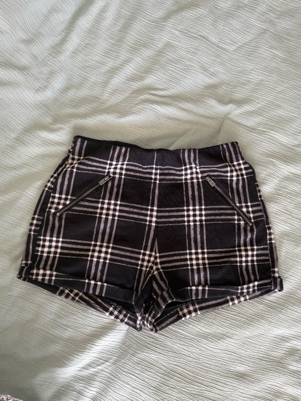 Stretchy mini shorts